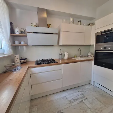 Kamelija Apartment *