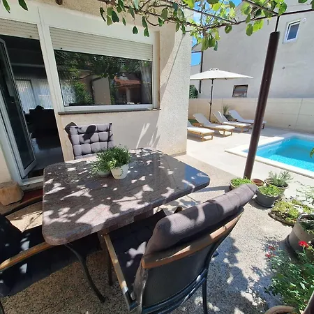 Apartman Kamelija