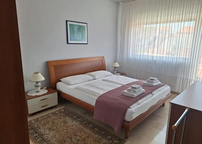 Kamelija Apartman *