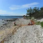Lägenhet Kamelija Fažana